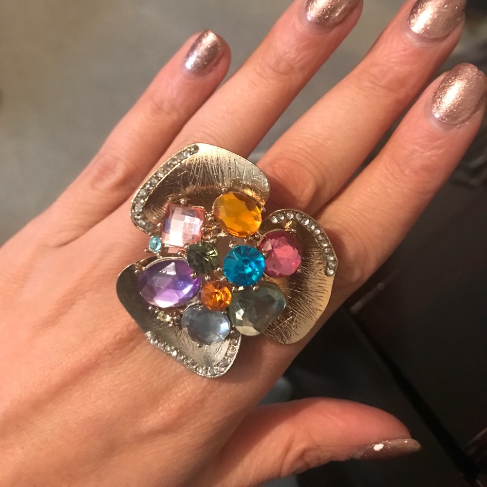 Gorgeous Flower Gemstone Statement Ring - image 1
